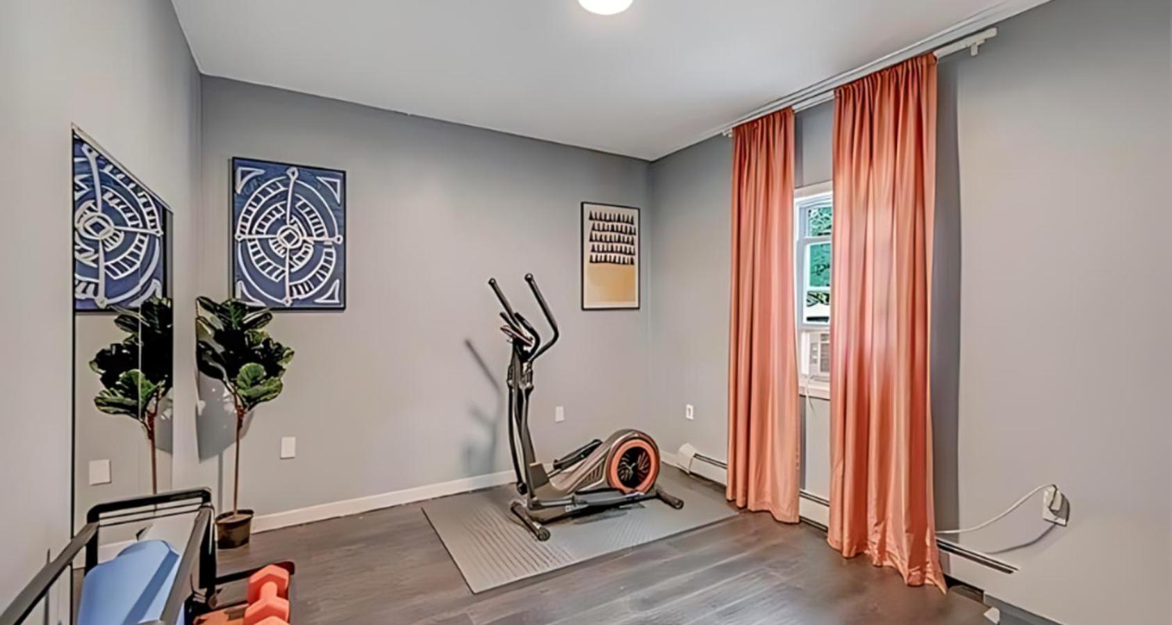 Peaceful Pocono Home With Hot Tub, Gym, & Office Long Pond Екстериор снимка
