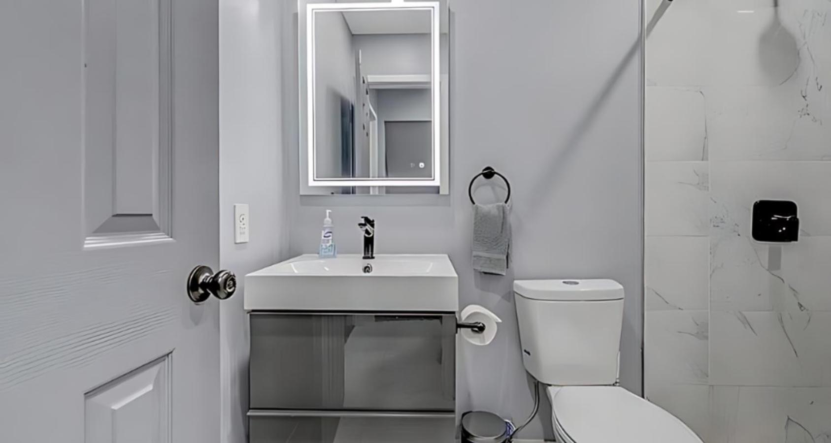 Peaceful Pocono Home With Hot Tub, Gym, & Office Long Pond Екстериор снимка