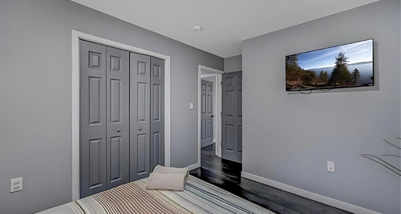 Peaceful Pocono Home With Hot Tub, Gym, & Office Long Pond Екстериор снимка