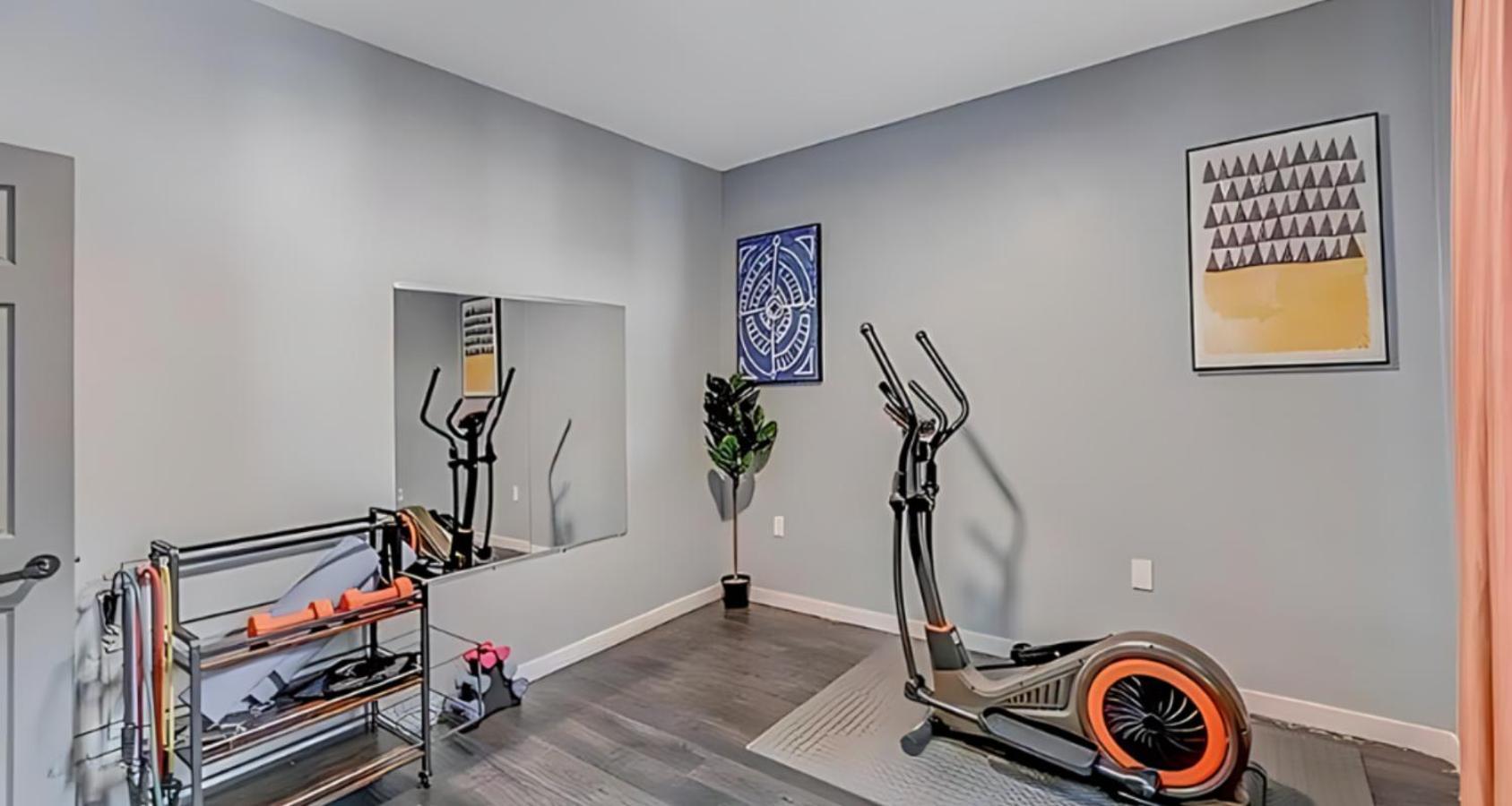 Peaceful Pocono Home With Hot Tub, Gym, & Office Long Pond Екстериор снимка
